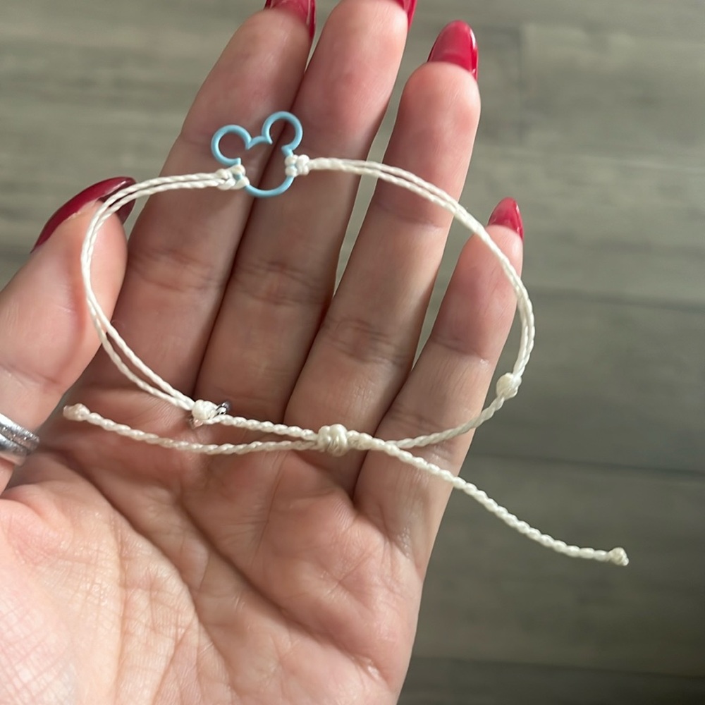 Pura Vida White Disney Bracelet w Blue Mickey